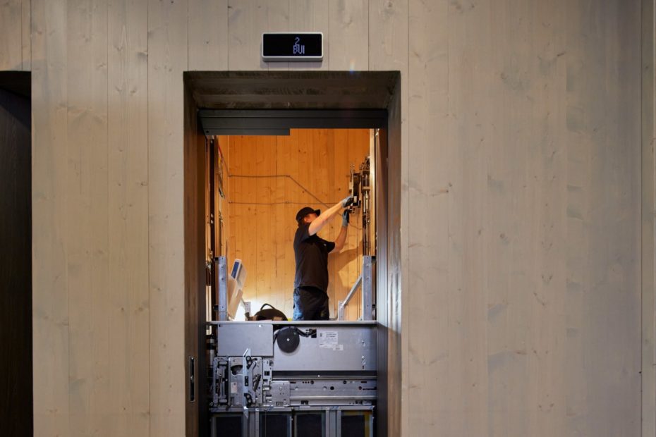 Holzschacht Kone Aufzug Holzaufzug Aufzugsschacht